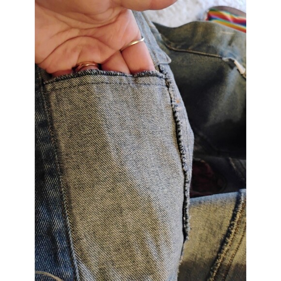 Y2K Live Ins Red Camel Denim Jacket Graphic Interior Trucker Unisex Small 90s - Picture 11 of 16